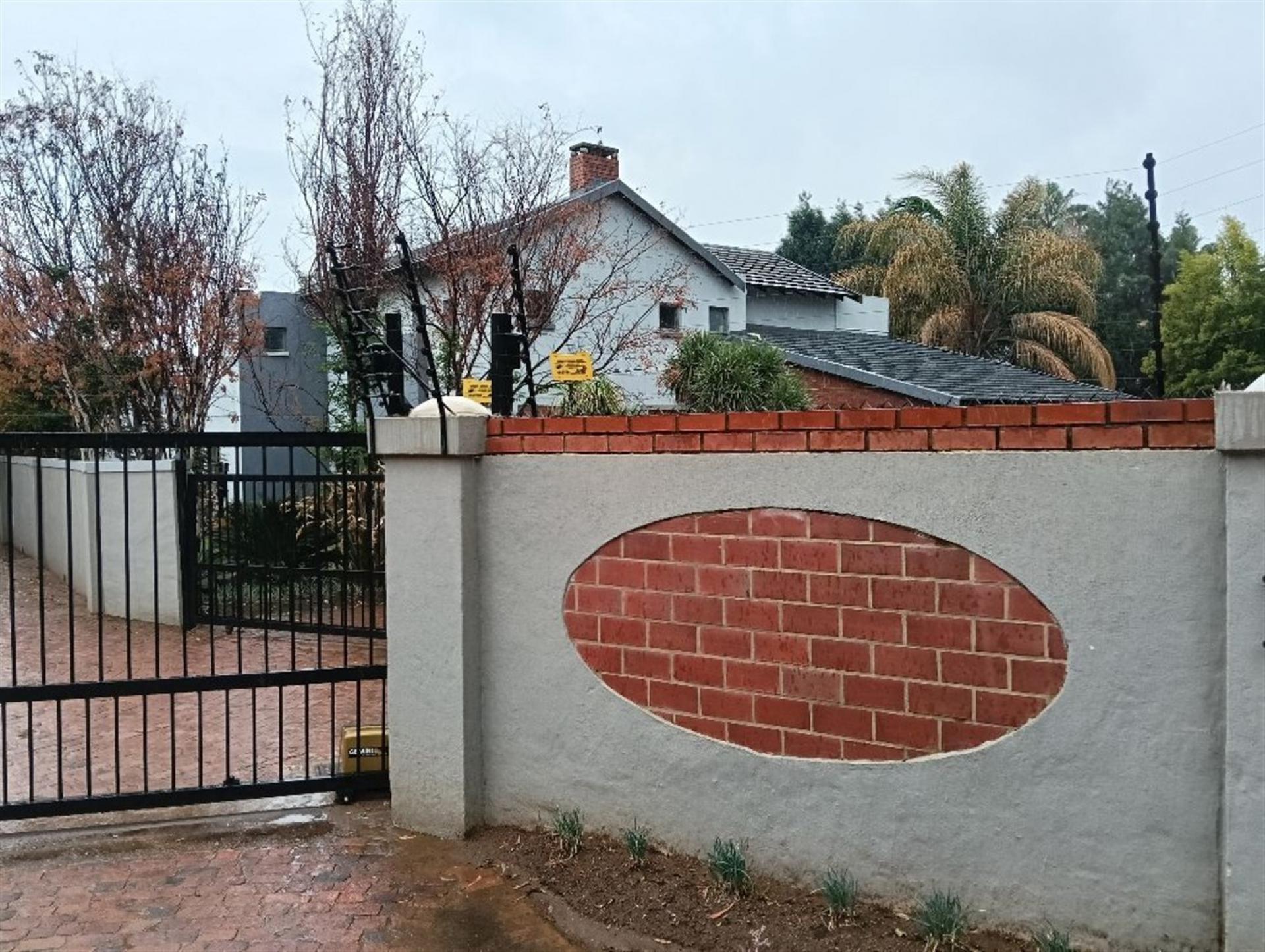 Front View of property in Tijger Vallei