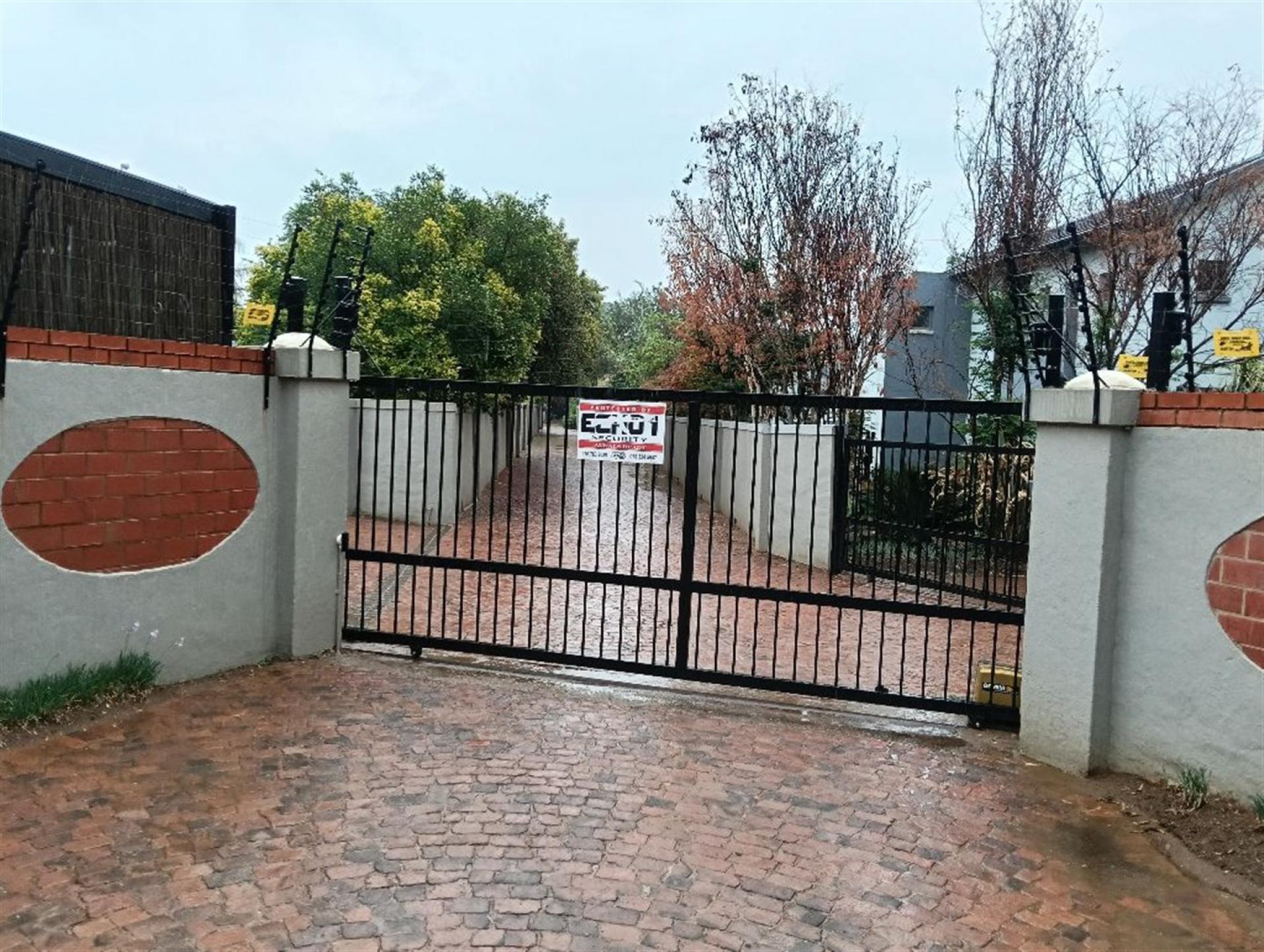 Front View of property in Tijger Vallei