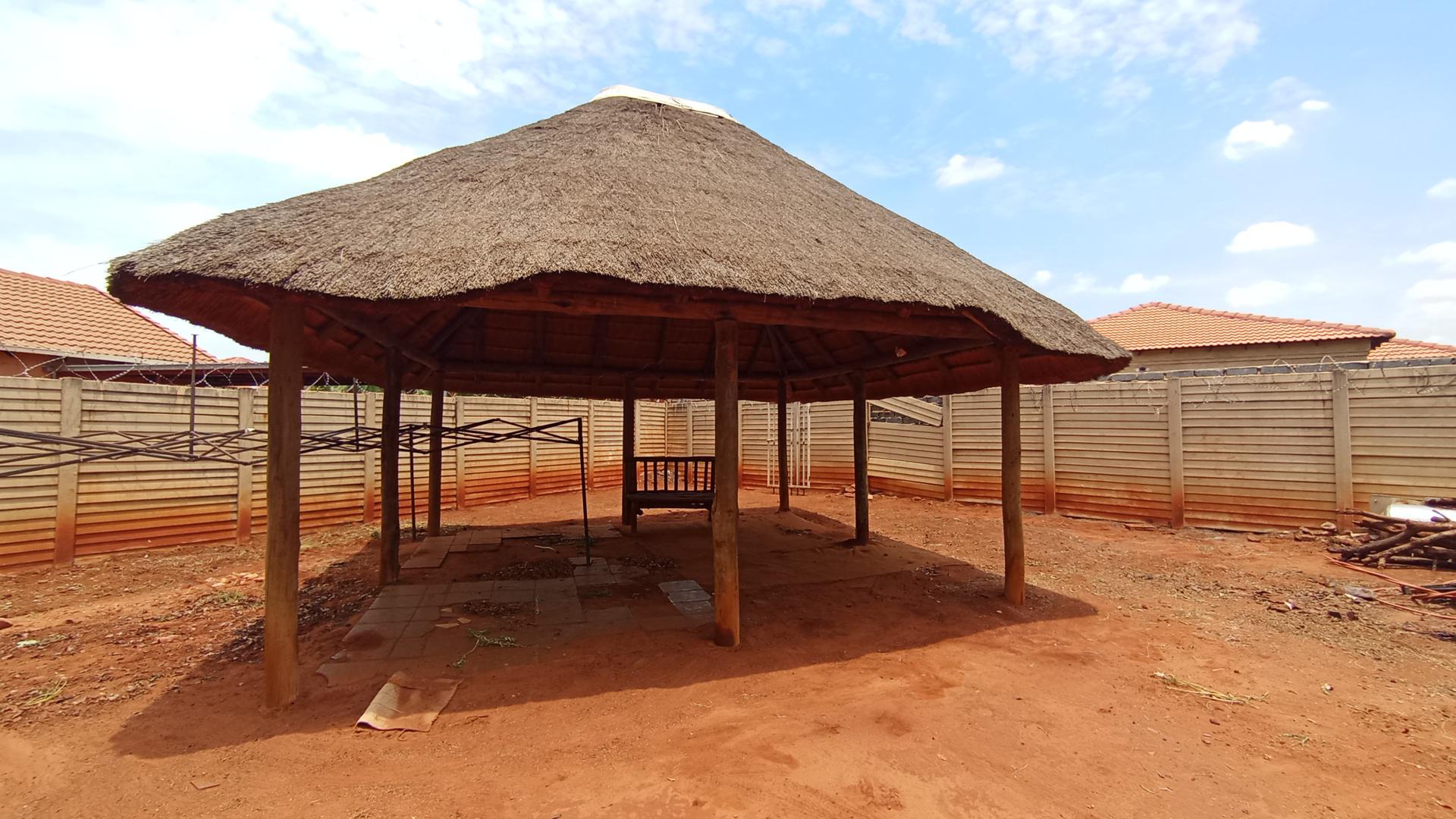 Backyard of property in Clarina