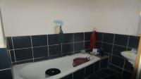 Bathroom 1 - 5 square meters of property in Bluff