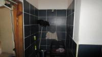 Bathroom 1 - 5 square meters of property in Bluff