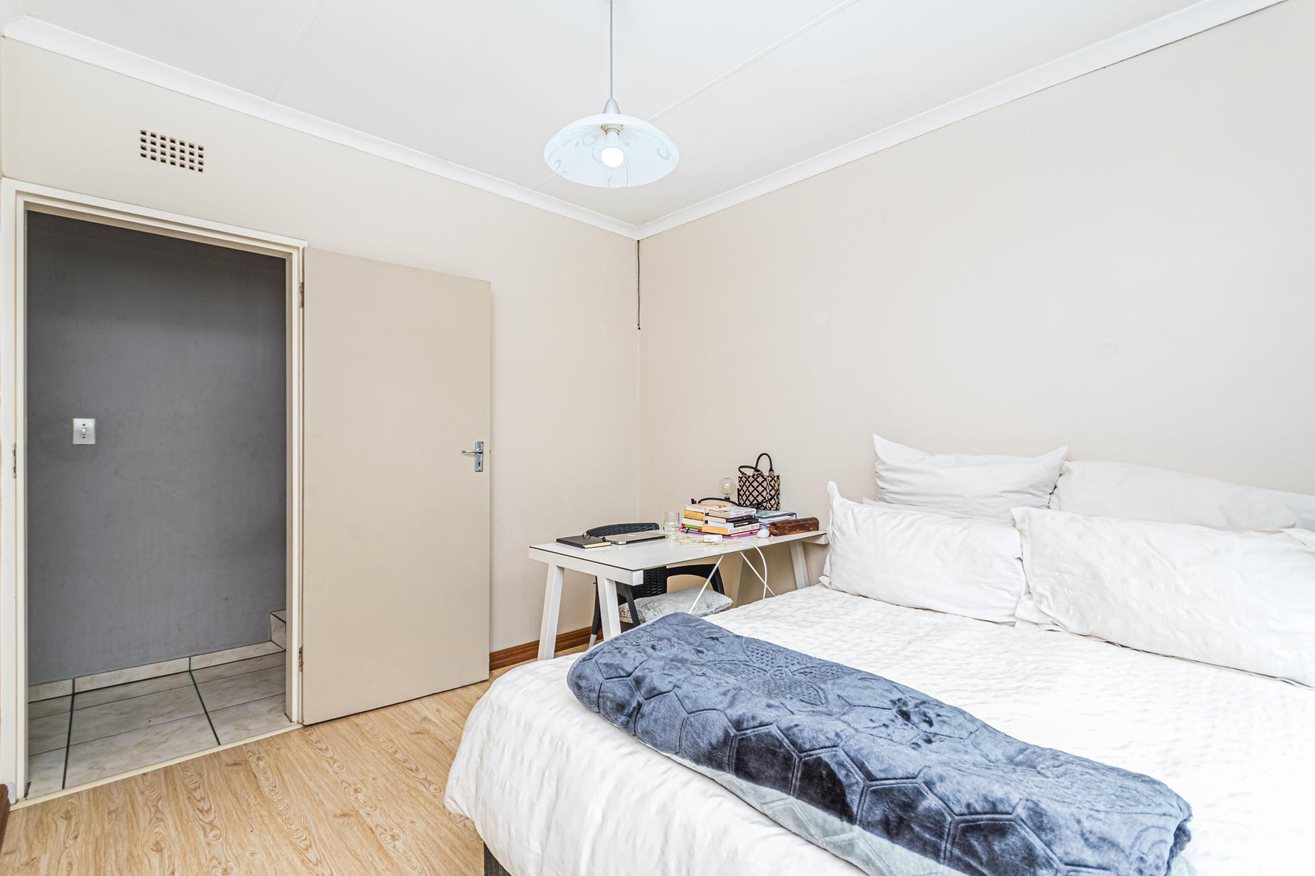 Bed Room 4 - 14 square meters of property in Ferndale - JHB