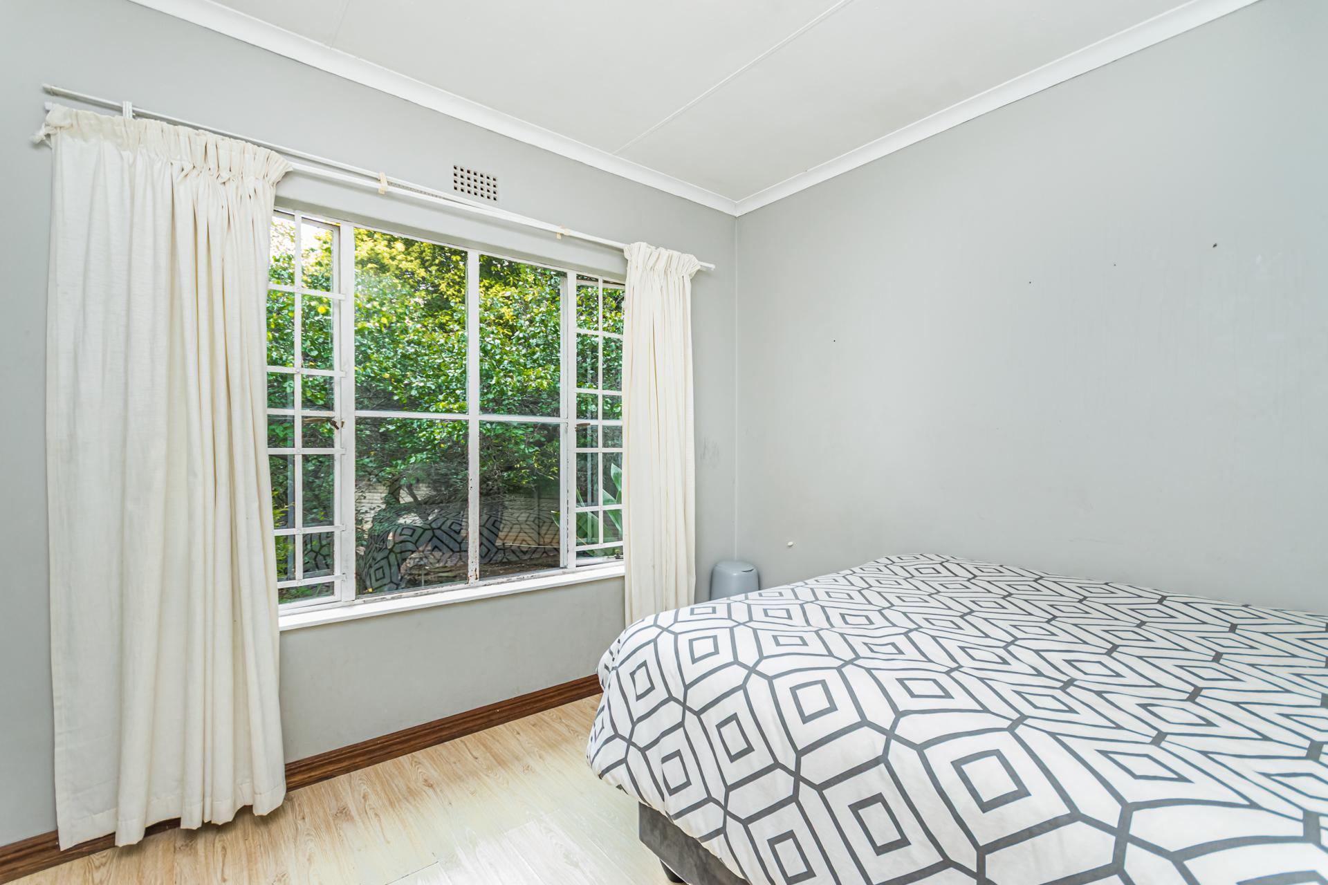 Bed Room 3 - 12 square meters of property in Ferndale - JHB