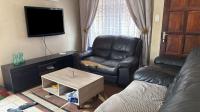 Lounges - 17 square meters of property in Cosmo City