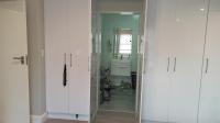 Main Bathroom - 11 square meters of property in Observatory - CPT