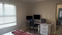 Main Bedroom - 26 square meters of property in Observatory - CPT