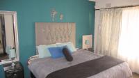 Main Bedroom - 18 square meters of property in Croydon