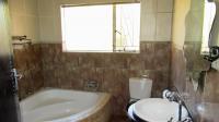 Main Bathroom - 6 square meters of property in Croydon