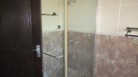 Main Bathroom - 6 square meters of property in Croydon