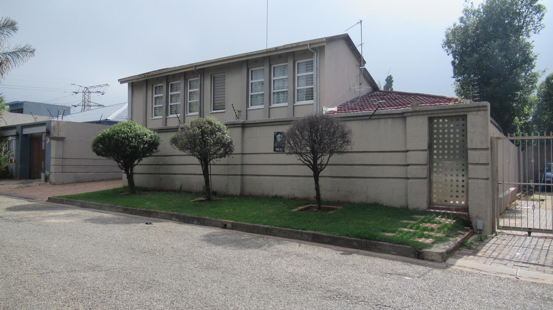 Front View of property in Homestead Park