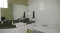 Main Bathroom - 8 square meters of property in Sunset Acres