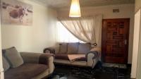 Lounges - 20 square meters of property in Roseacre