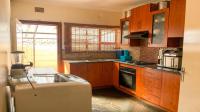 Kitchen - 11 square meters of property in Roseacre