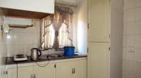 Kitchen - 8 square meters of property in Lindopark