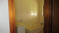 Bathroom 1 - 6 square meters of property in Regency Park