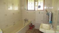 Bathroom 1 - 6 square meters of property in Regency Park