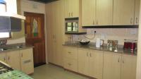 Kitchen - 17 square meters of property in Regency Park
