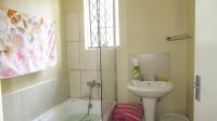 Bathroom 1 - 6 square meters of property in Riverside View