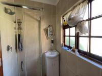 Bathroom 1 - 5 square meters of property in Parkwood