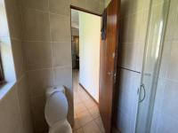 Bathroom 1 - 5 square meters of property in Parkwood