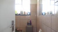 Bathroom 1 - 4 square meters of property in Benoni