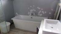 Bathroom 2 - 10 square meters of property in Serengeti Golf and Wildlife Estate