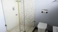 Bathroom 2 - 10 square meters of property in Serengeti Golf and Wildlife Estate