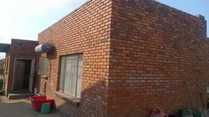3 Bedroom House for Sale For Sale in Seshego-C - Private Sale - MR483824