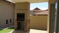 Patio - 17 square meters of property in Three Rivers
