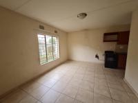 Lounges - 19 square meters of property in Jabulani