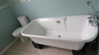 Main Bathroom - 7 square meters of property in Glenanda