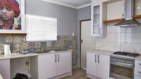 Kitchen - 17 square meters of property in Halfway Gardens