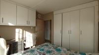 Bed Room 2 - 14 square meters of property in Buccleuch