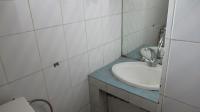 Bathroom 1 - 4 square meters of property in Berea - JHB