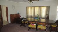 Lounges - 29 square meters of property in Vanderbijlpark