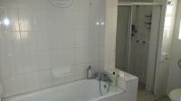 Bathroom 1 - 9 square meters of property in Vanderbijlpark