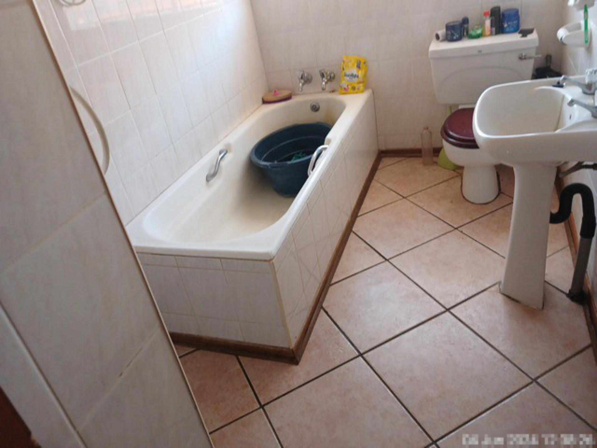 Bathroom 1 of property in Ventersdorp