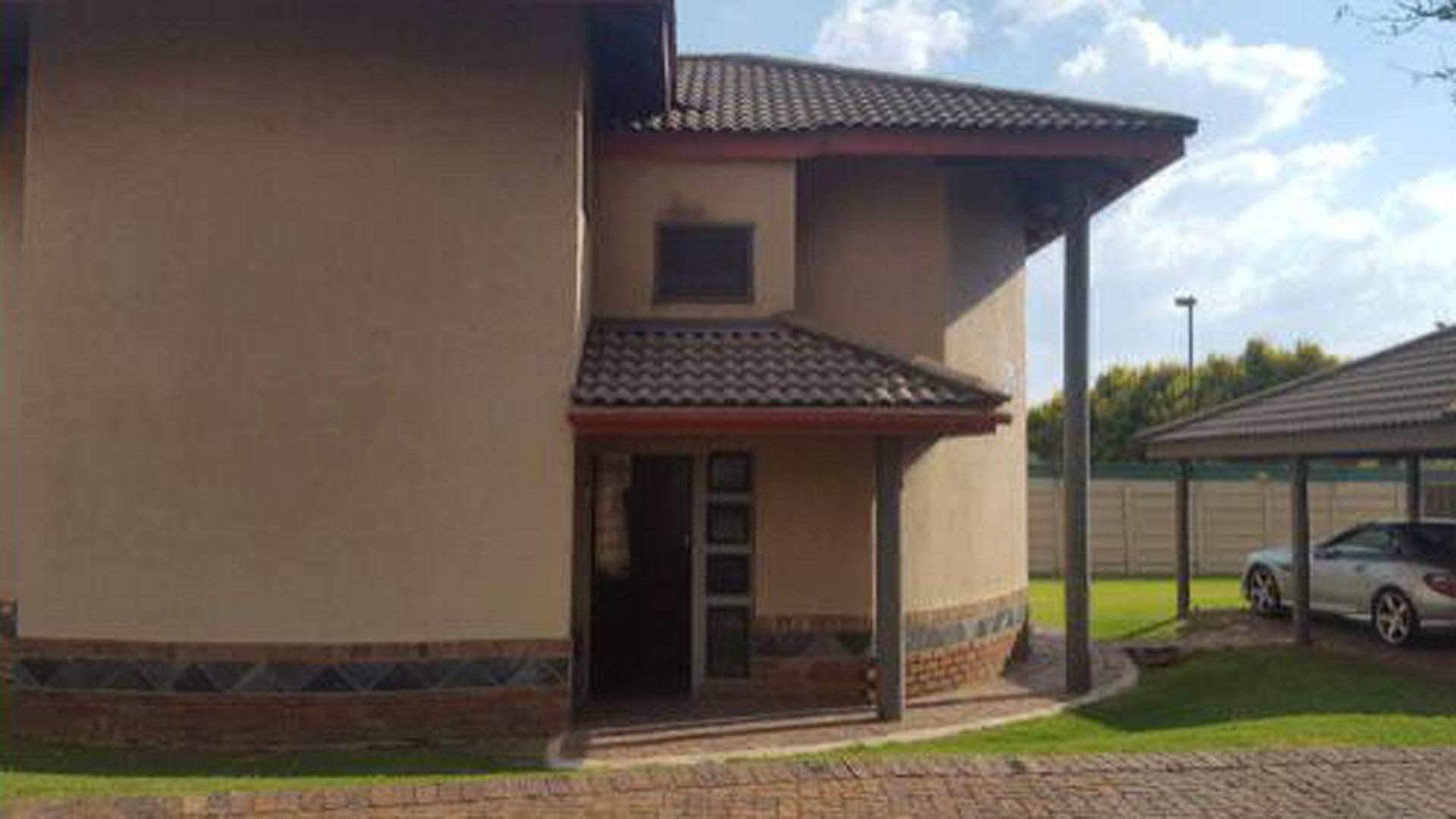 Front View of property in Vlakfontein