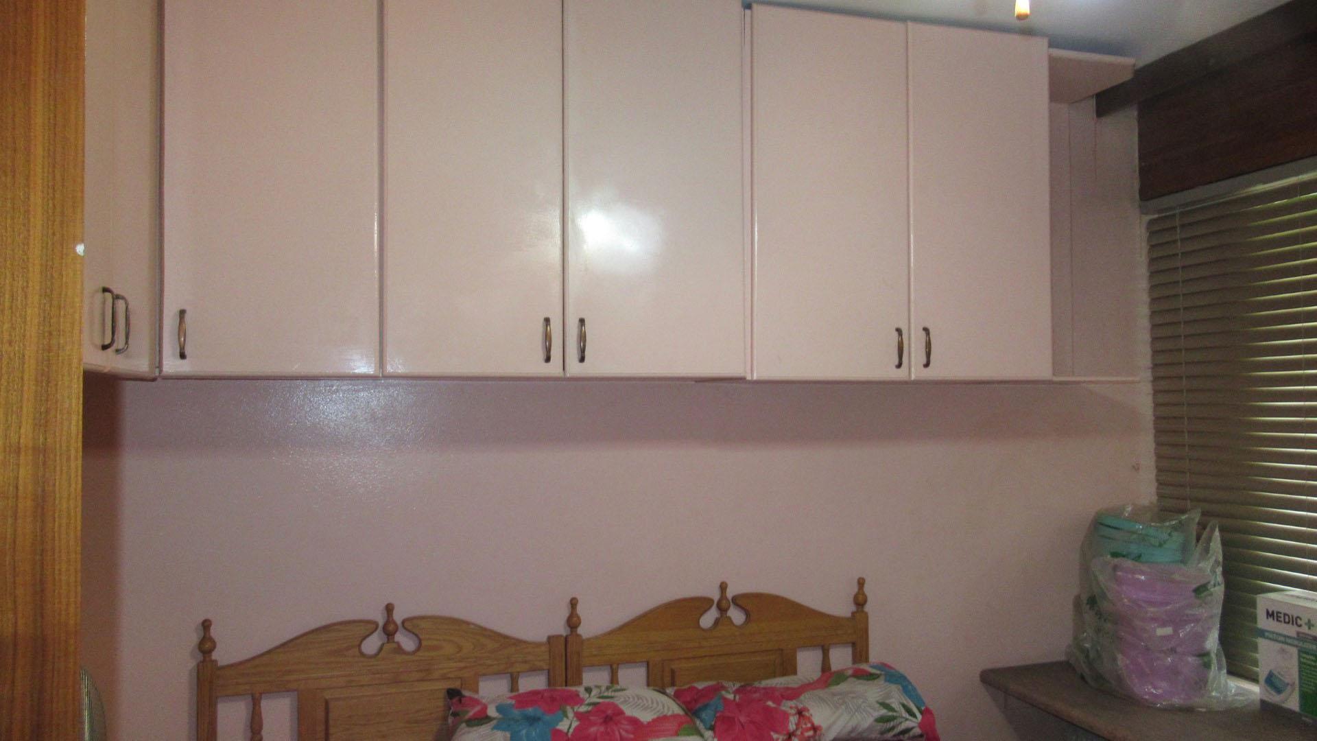 Bed Room 2 - 45 square meters of property in Parkhill Gardens