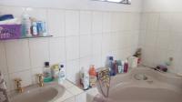 Main Bathroom - 8 square meters of property in Parkhill Gardens
