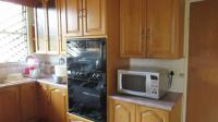 Kitchen - 25 square meters of property in Parkhill Gardens