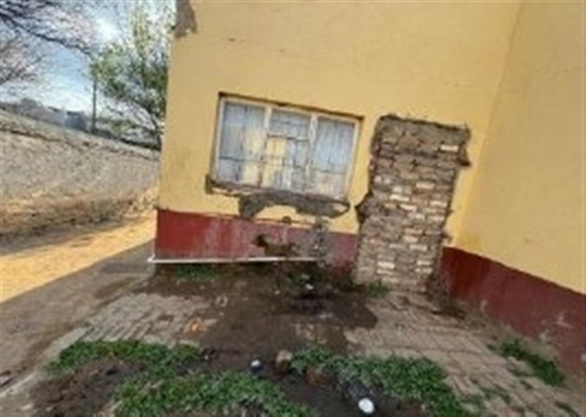 Front View of property in Middelburg (EC)