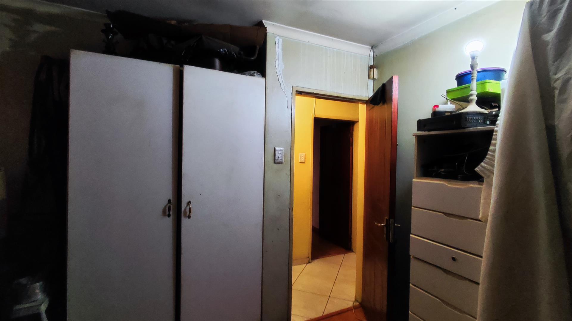 Bed Room 2 - 17 square meters of property in Actonville