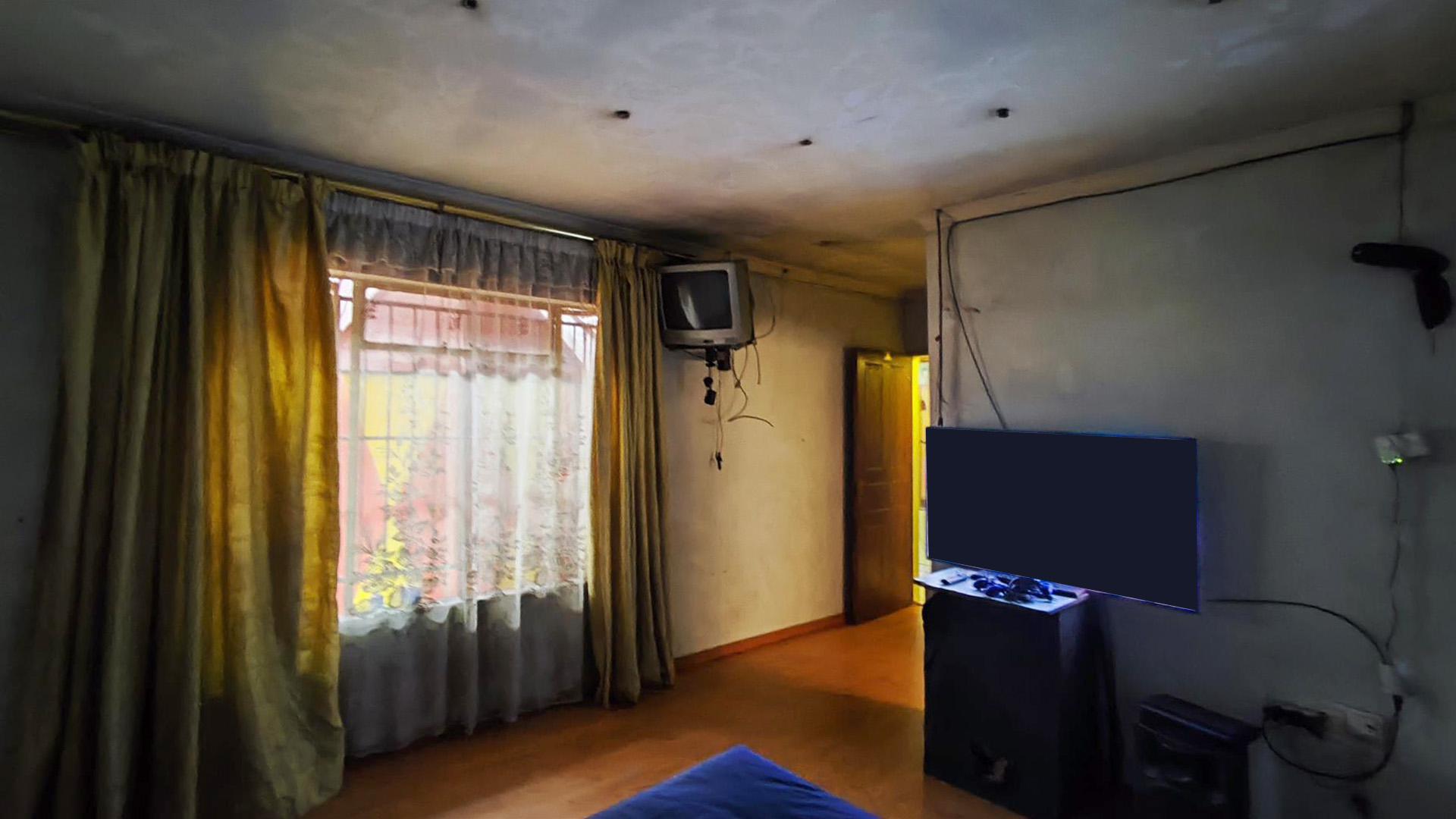 Main Bedroom - 23 square meters of property in Actonville