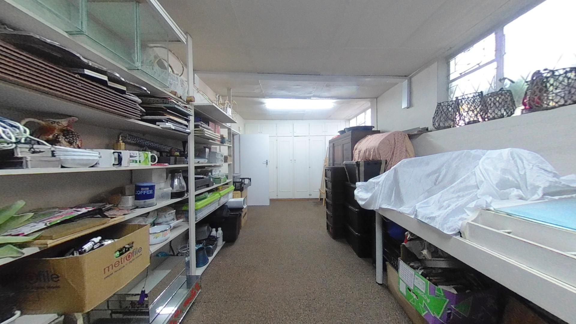 Rooms - 47 square meters of property in Wembley