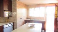 Kitchen - 18 square meters of property in Lotus Gardens