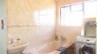 Bathroom 1 - 8 square meters of property in Lotus Gardens