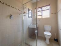 Bathroom 1 - 6 square meters of property in Honeydew Ridge