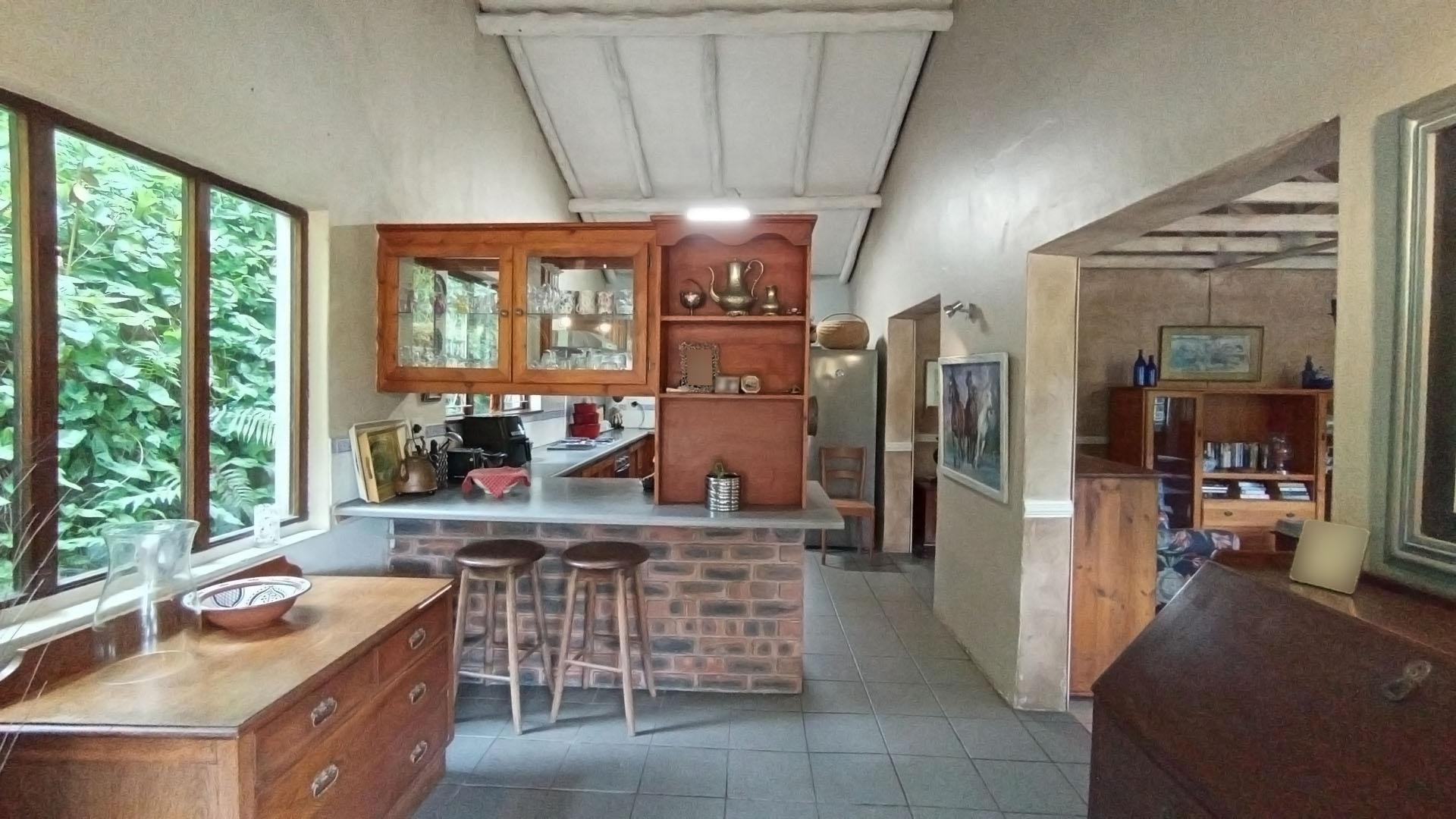 Kitchen - 24 square meters of property in Assagay