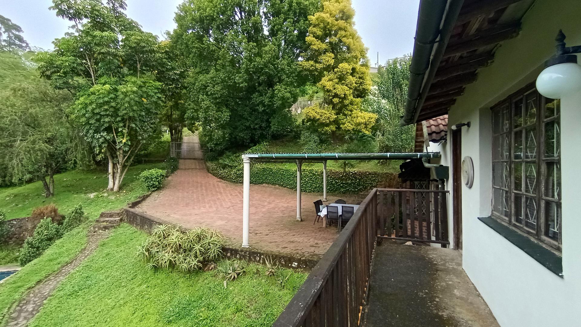 Balcony - 11 square meters of property in Assagay